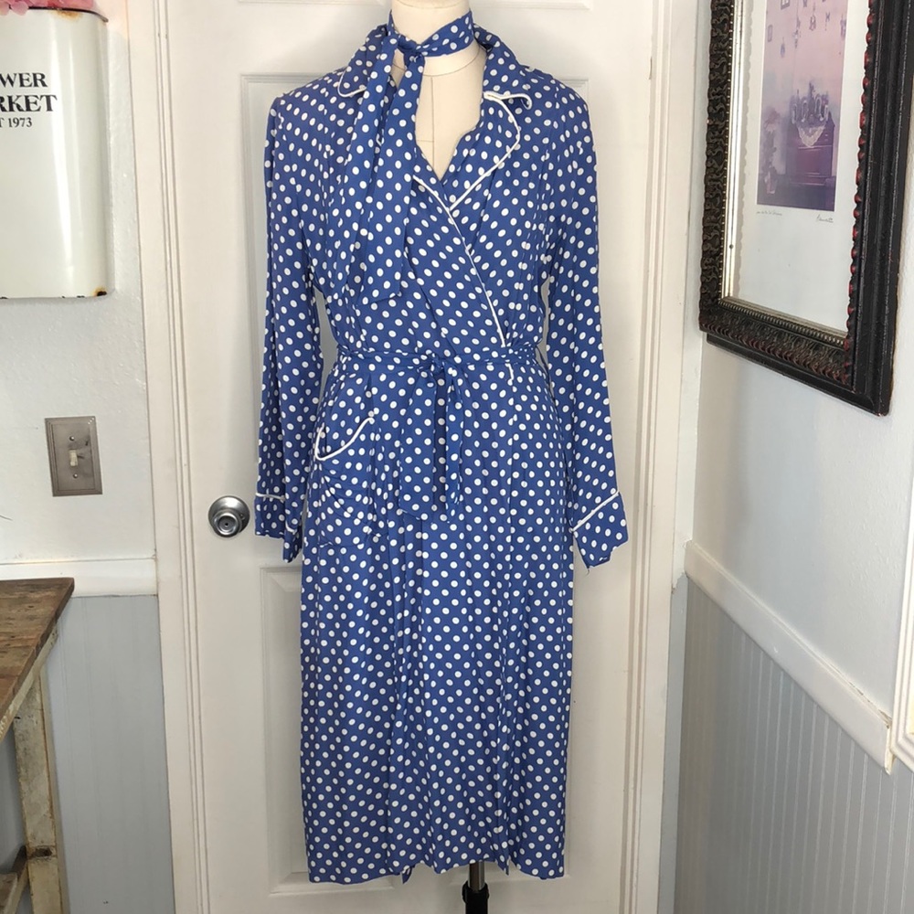 Vintage 1950’s polka dot robe